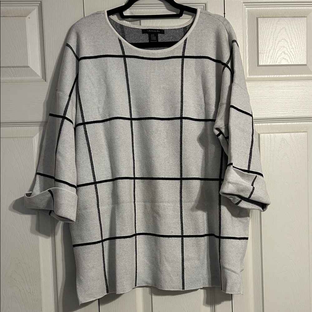 TAHARI Size 2X White Black Windowpane Crewneck Pullover Sweater Cozy 3/4 Sleeve